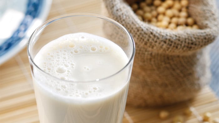 Как приготовить миндальное молоко?