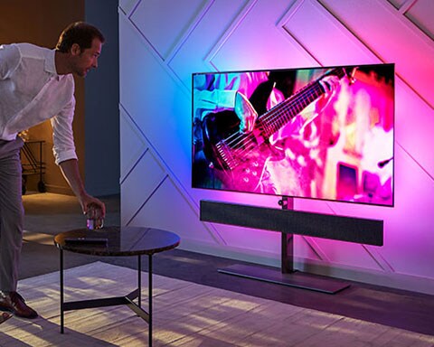 Насолоджуйтеся телевізором Philips з Ambilight