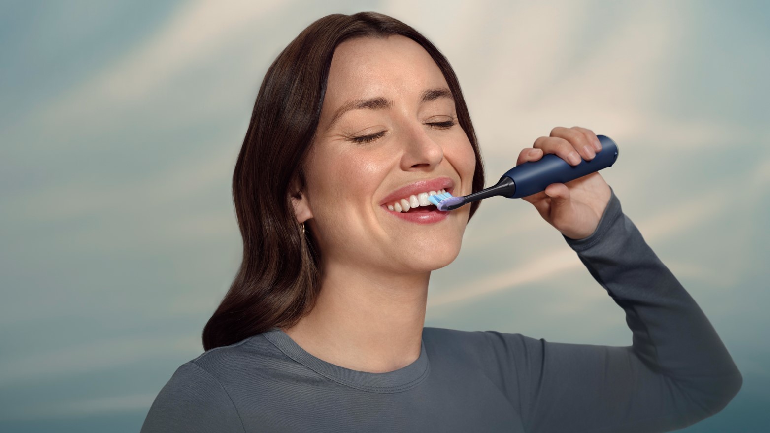 Philips Sonicare Звукова зубна щітка серії 7100